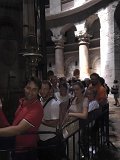 1603 Pellegrini in fila in attesa di entrare nel santo sepolcro